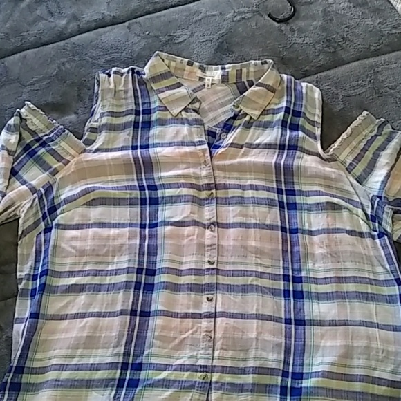 Multi Color Button Up Cold Shoulder Top - Picture 3 of 3